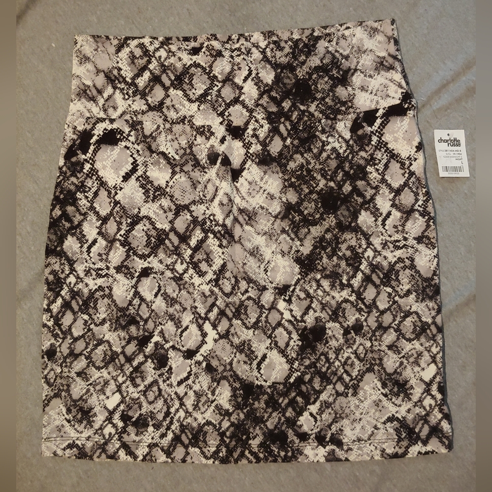 NWT * Grey/Black/White Snake Print Bodycon Skirt * Adjustable/Foldable * Size L
